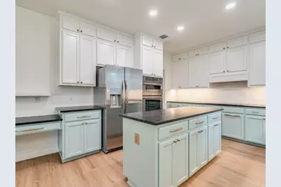 6318 Zadock Woods Drive, Austin, TX 78749 - Photo 10