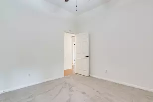 6318 Zadock Woods Dr, Austin, TX 78749 - Photo 32