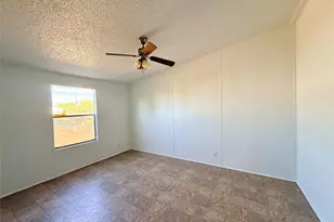 414 Ave F, Lexington, TX 78947 - Photo 12