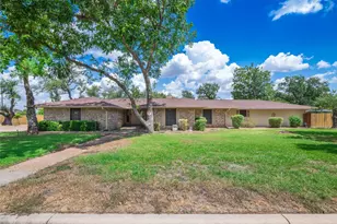 1702 Lone Oak Dr, Leander, TX 78641 - Photo 1