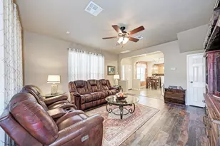 16100 S Great Oaks Dr, Round Rock, TX 78681 - Photo 10