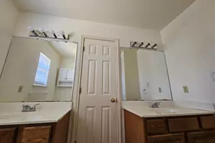8408 Cahill Dr, Austin, TX 78729 - Photo 2