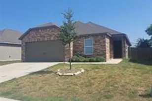 17904 Speculator Ln, Elgin, TX 78621 - Photo 2