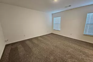 17904 Speculator Ln, Elgin, TX 78621 - Photo 6