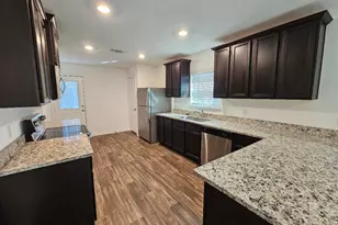 17904 Speculator Ln, Elgin, TX 78621 - Photo 4