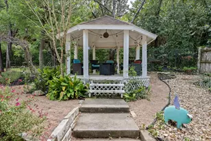 3415 Rain Forest Dr, Austin, TX 78746 - Photo 26