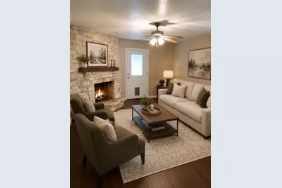 104 Leona Street, Lockhart, TX 78644 - Photo 4