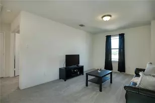 521 Bradford Ln, Hutto, TX 78634 - Photo 14