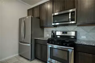 521 Bradford Ln, Hutto, TX 78634 - Photo 10