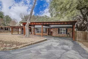 5303 Shady Oaks Circle, Kingsland, TX 78639 - Photo 2