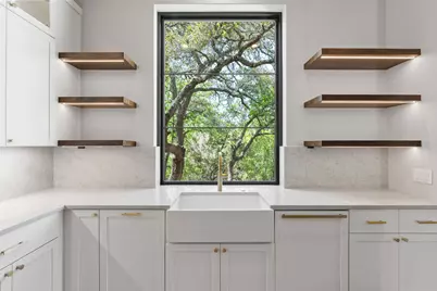 705 The Trails Parkway, Horseshoe Bay, TX 78657 - Photo 10