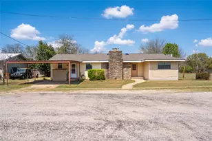 600 W Cypress St, Johnson City, TX 78636 - Photo 1