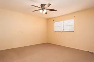 600 W Cypress St, Johnson City, TX 78636 - Photo 12