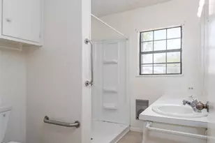 600 W Cypress St, Johnson City, TX 78636 - Photo 14