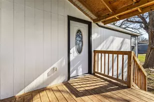 1029 Old McDade Rd, Elgin, TX 78621 - Photo 8