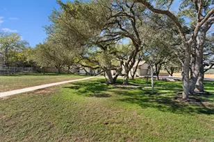 130 Richards Dr, Buda, TX 78610 - Photo 6
