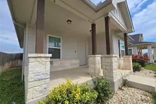 511 Pulitzer Dr, Hutto, TX 78634 - Photo 2