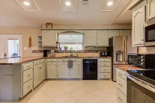 200 Harbor Cir Circle, Georgetown, TX 78633 - Photo 10