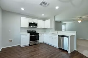 14312 Cummins Way, Manor, TX 78653 - Photo 4