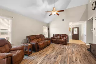 137 Barn Owl Loop, Leander, TX 78641 - Photo 10