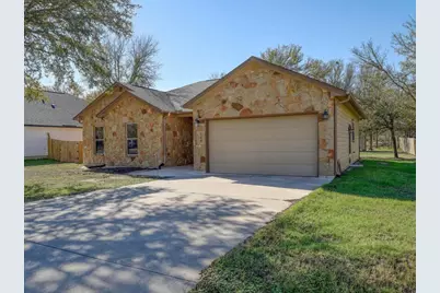 108 Pohakuloa Drive, Bastrop, TX 78602 - Photo 4