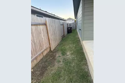 623 Sun Grove Trail, Georgetown, TX 78628 - Photo 16