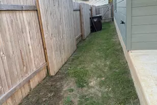 623 Sun Grv Trl, Georgetown, TX 78628 - Photo 16