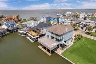 411 Sunset Cir, Galveston, TX 77554 - Photo 40