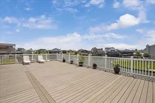 411 Sunset Cir, Galveston, TX 77554 - Photo 30