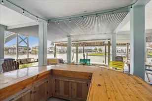 411 Sunset Cir, Galveston, TX 77554 - Photo 34