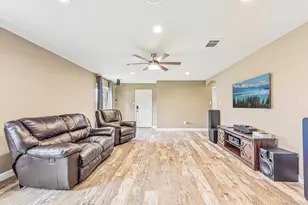 1520 Kothman Dr, Hutto, TX 78634 - Photo 10