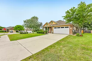 1520 Kothman Dr, Hutto, TX 78634 - Photo 4