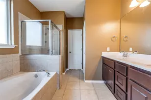 305 Leather Oak Loop, San Marcos, TX 78666 - Photo 18