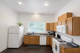 907 E 3rd St, Austin, TX 78702 - Photo 10
