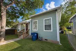 907 E 3rd St, Austin, TX 78702 - Photo 2