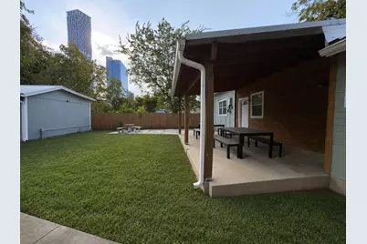 907 E 3rd Street, Austin, TX 78702 - Photo 22