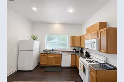 907 E 3rd Street, Austin, TX 78702 - Photo 10