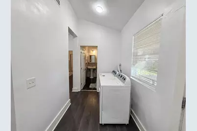 907 E 3rd Street, Austin, TX 78702 - Photo 12