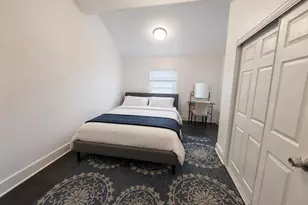 907 E 3rd St, Austin, TX 78702 - Photo 14