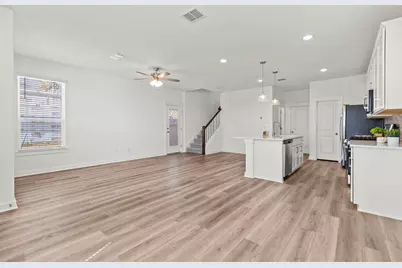 108 Hartson Drive, Taylor, TX 76574 - Photo 2