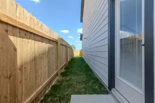 108 Hartson Dr, Taylor, TX 76574 - Photo 30