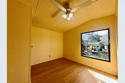 1218 Private Road 3063 Road, Lexington, TX 78947 - Photo 14