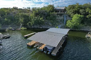 707 Cat Hollow Club Dr, Spicewood, TX 78669 - Photo 2