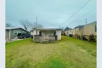 820 Chihuahua Street, Lockhart, TX 78644 - Photo 2
