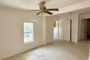 820 Chihuahua St, Lockhart, TX 78644 - Photo 6