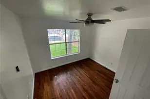 2808 Lyons Rd, Austin, TX 78702 - Photo 10