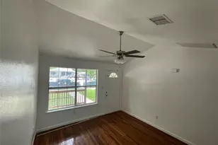 2808 Lyons Rd, Austin, TX 78702 - Photo 8