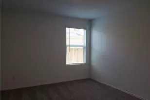 109 Red Buckeye St, Hutto, TX 78634 - Photo 14