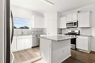 22913 Agave Grove Dr, Lago Vista, TX 78645 - Photo 2