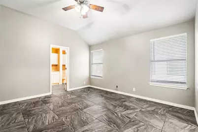 110 Estate Cove, Hutto, TX 78634 - Photo 12